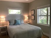 Autumn Sky - The Modern & Relaxing Beach Cottage