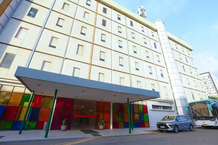 TreePark Hotel Jakarta Airport