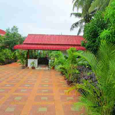 Reaksmey Meanrith Guesthouse and Residence Hotel Exterior