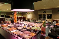 貝桑松北部康鉑飯店-高瓦倫丁 - 早餐