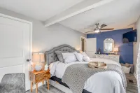 Riverfront! Shenandoah River! Sleeps 4! New Hot Tub - 4-Star