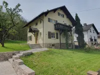 Haus am Wald Quietly located vacation apartment on the ground floor with terrace Hotels in Tabarz