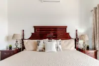 Cozy 2-bedroom apartment in charming Tequila with WiFi, AC