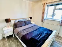 Beautiful, fully equipped, pet friendly 3 bedroom house in Shakespeare County. Hotels in Alcester