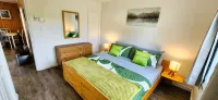 Relaxing 2Br Unit Near Hiking & Scenic Drives Sleeps 5 |Great Cabot Unit 17 - 小木屋
