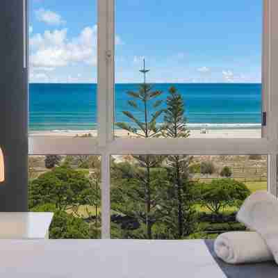 Kirra Surf Apartments Rooms