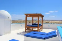 Privilege Bay- Villa Eesha-sea view and natural park view. Beach front location.