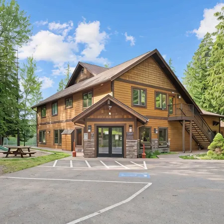 Chalet Chic - Comfortable & Clean Private Resort Condo Ski, Soak, Relax & Enjoy