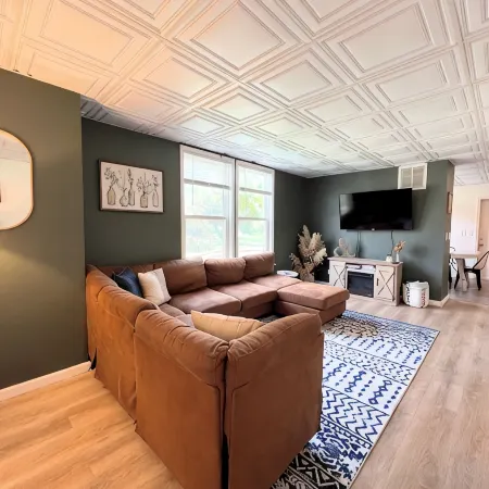 Spacious Group Home with Arcade
