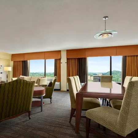 Hilton Knoxville