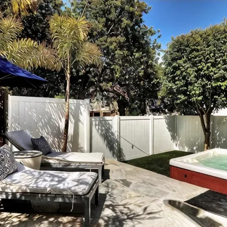 Casa de la Ballena, Back Available on Vrbo. Permit STR15-0329, Walk to the Beach