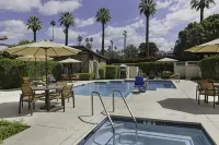 Courtyard Riverside UCR/Moreno Valley Area - Pools