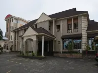 Saatof Hotel and Suites
