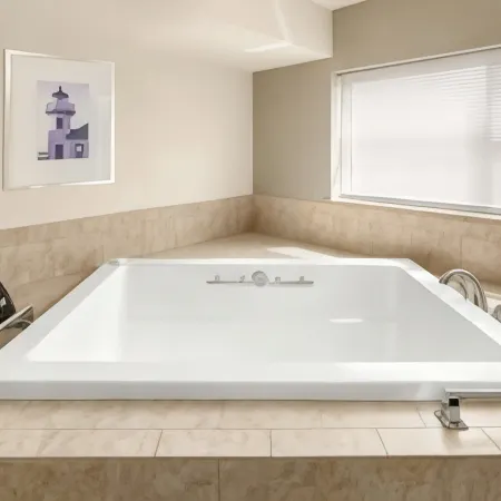 Best Western Plus Navigator Inn  Suites