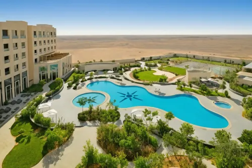 Mövenpick Hotel Waad Al Shamal - parking
