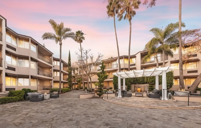 The Belamar Hotel Manhattan Beach, Tapestry Collection by Hilton