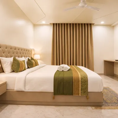OPO Hotel Dior โรงแรมใกล้ดีแอลเอฟ พรอเมอนาด มอลล์