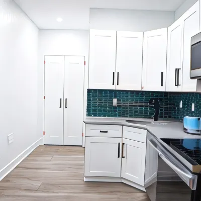 Peachtree Suites - Jersey City Hotels near White Eagle Hall