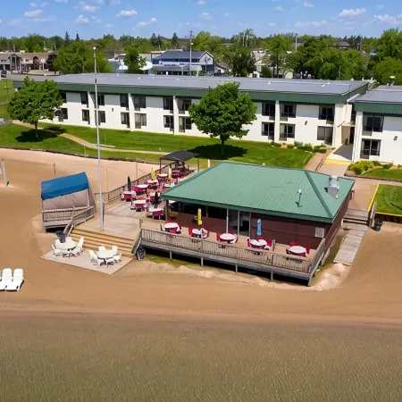 Tawas Bay Beach Resort & Conference Center