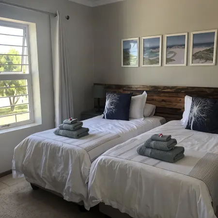 20 River Club Villas