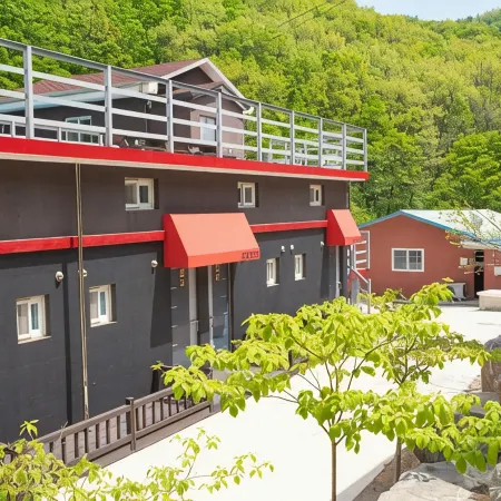 Geochang Namdeok Heritage Ice 2 Pension