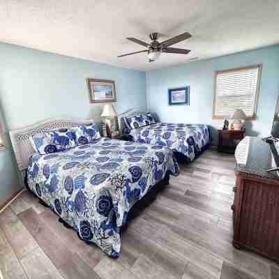 Alternative Wave I Gorgeous Oceanfront House with Private Pool and Great Views! Rooms
