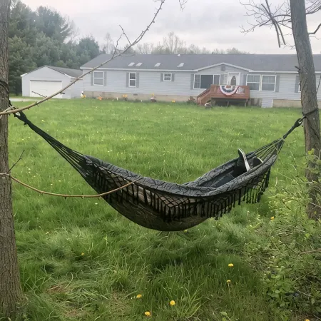 King Size Bedroom/ Outdoor Fire Pit, Game Room. Cozy Getaway Cottage