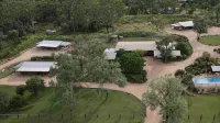 Rubyvale Motel & Holiday Units - Pools