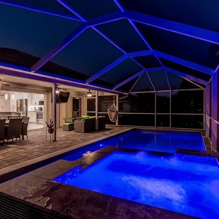 Private Palm Oasis - Close to Barefoot Beach / Bonita Beach / North Naples