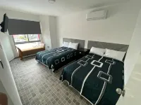 Blue Inn Hotel & Suites - Kitchen
