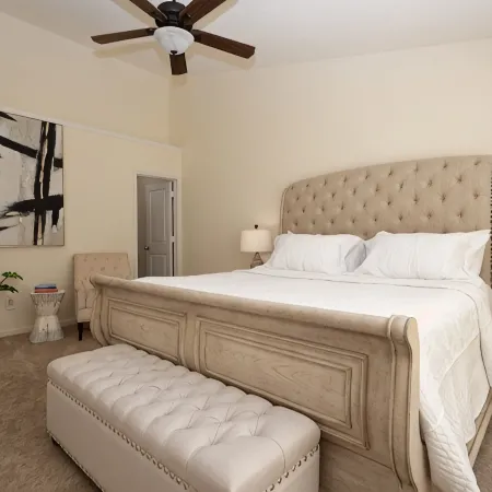 Luxury Chic Minimalist Townhouse Отели в г. Стил Крик
