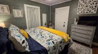 Charming Bungalow in Downtown Andrews I Explore-Shop-Eat - 4-Sterne