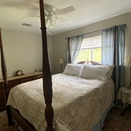 Peaceful seclusion yet minutes from downtown Austin Отели рядом с достопримечательностью «Озеро Трэвис»