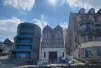 LUXURY PENTHOUSE APARTMENT ALONG  ILFRACOMBE SEAFRONT! GREAT FOR FAMILIES ! - 4성급