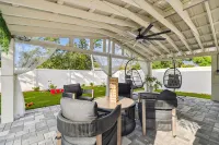 Oasis Group Retreat, Pool, Hot Tub, Outdoor Fun for Up to 16 Guests - สระว่ายน้ำส่วนตัว