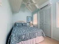 2-Bed Loft-Style Condo Sleeps Six, WiFi, Pool, AC; Walk to Restaurants & Beach - balcony