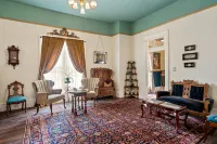 Historic Home in Downtown Oroville
