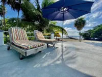 Caribbean Seafront, 2-Level Island Home, Pool, Kayak, Paddle boards and Privacy - Boutique