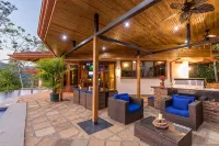 Casa Sea Breeze- Luxury OceanView Estate+50' Infinity Pool on 100 Acres