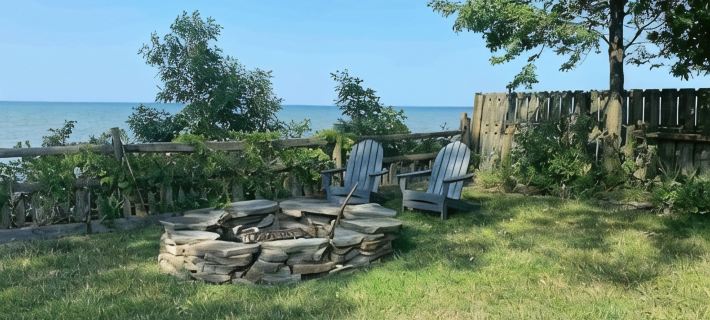 Spacious Vermilion House on the Lake Hotels in Lorain County