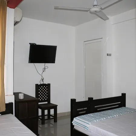 HOTEL CALLE 8