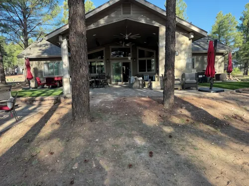 Rustic Luxury Meets Adventure: 4Br Mountain Retreat Near Grand Canyon & Golf - 3-Star