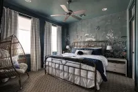 Charming Carlton Landing Single Story Home Steps Away from TownCenter - The Nest - 4-Star