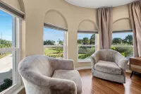 Castle, 2 Mstrs, Pvt Pickleball, Htd Pool/Spa, Mini-Golf, Fish, Dock, Ping Pong - ブティック