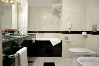 Grand Hotel Bucharest - Hot Tub