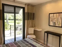 Beautiful outbuilding on property, seafront and golf course - 무료 와이파이