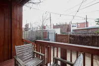 Gorgeous designer home in Capital Hill - Jacuzzi