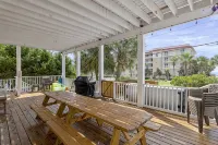 Gulf Views-Near Henderson-Heated Spa-Sleeps 16 +Owner's Quarters ADD on Option - Private Pool