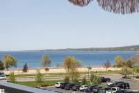 Private Rooftop  BayView&Town2 Lake Michigan Views. Walk to Beach AND Dining! - Gym