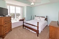 Gorgeous Oceanfront 3Bedroom Away From The Hustle and Bustle - Strand